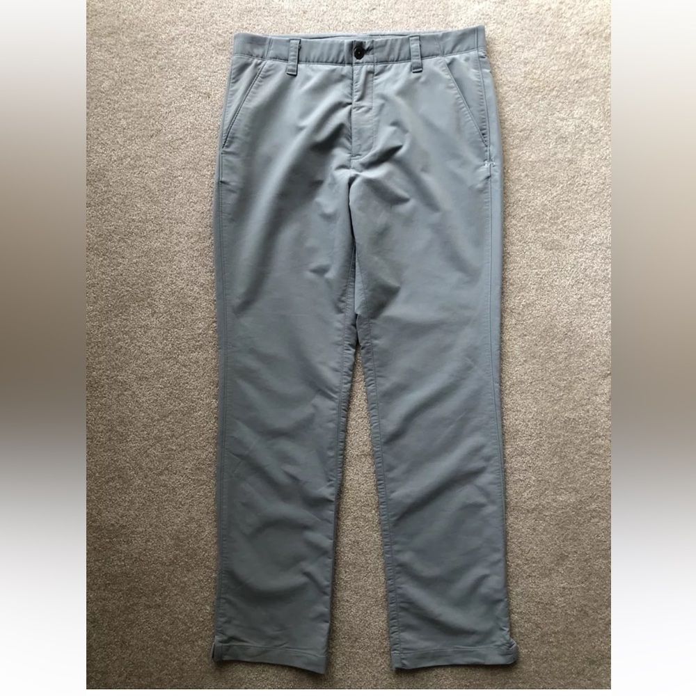 UNDER ARMOUR Pants Loose Fit Match Play Steel Gray Stretchy Golf Pants 32 waist